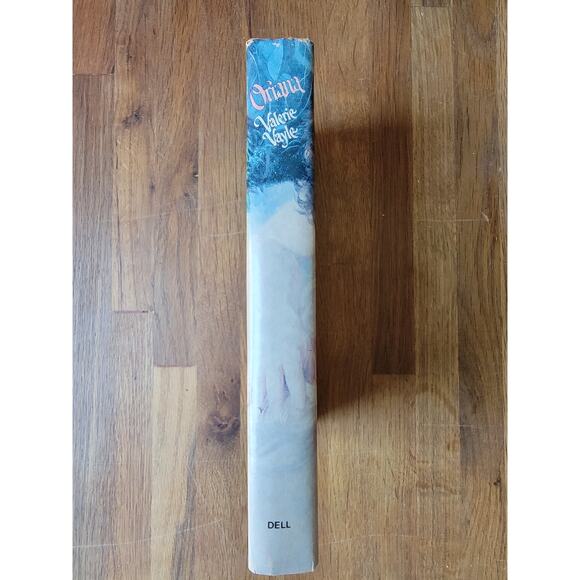 Oriana by Valerie Vayle 1981 HC BCE Romance Pirates - Picture 5 of 5